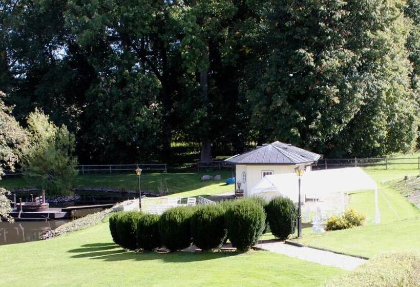 家庭房间共用浴室, Brunsbo G:a Biskopsgård Hotell & Konferens