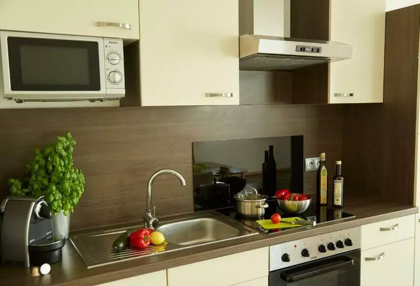 ２ベッドルームアパートメント, Business Homes  Das Apartment