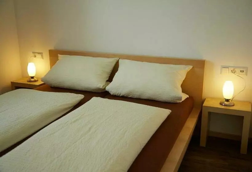 ２ベッドルームアパートメント, Business Homes  Das Apartment