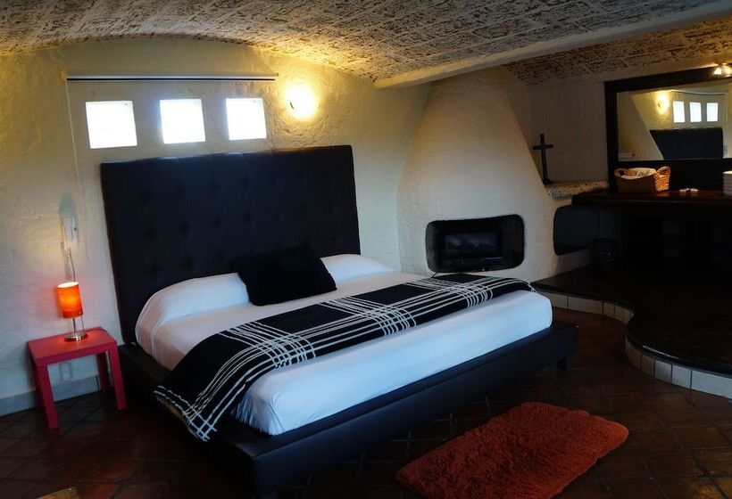 سوییت جونیور, Casa Blanca San Miguel