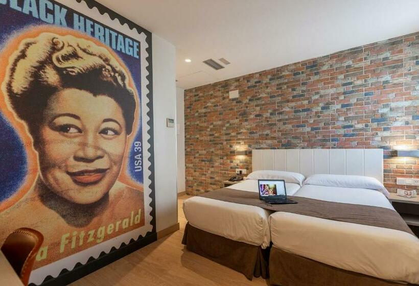 اتاق استاندارد, Colectia Urumea