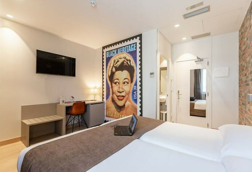 اتاق استاندارد, Colectia Urumea