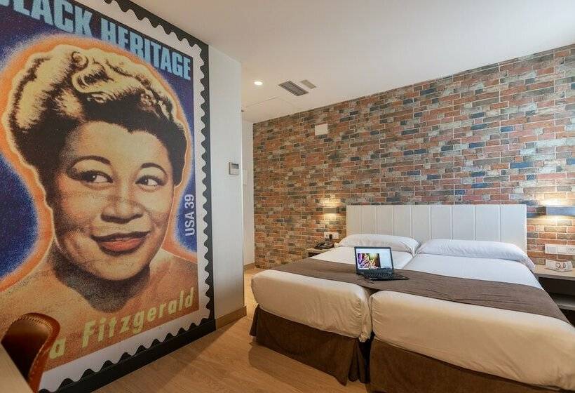 اتاق استاندارد, Colectia Urumea