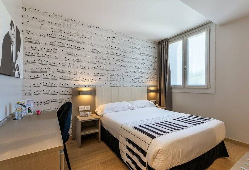 اتاق استاندارد, Colectia Urumea