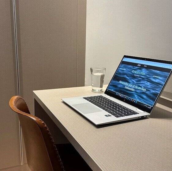 اتاق استاندارد, Colectia Urumea