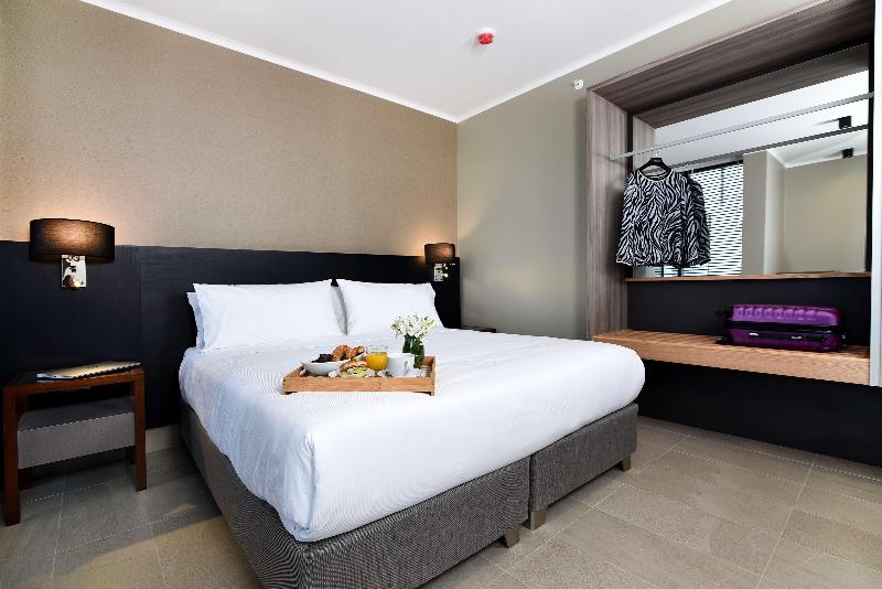 اتاق لوکس با چشم‌انداز دریا, Corallo