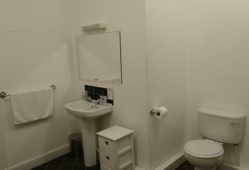 غرفة قياسية, Corner