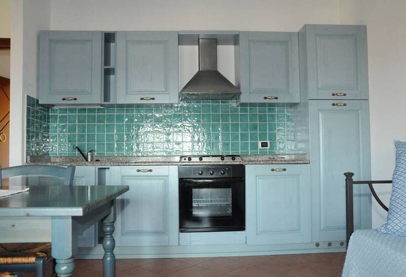 סטודיו סופריור, Il Borgo Di Punta Marana