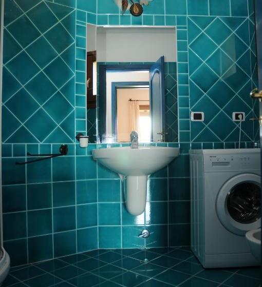 סטודיו סופריור, Il Borgo Di Punta Marana