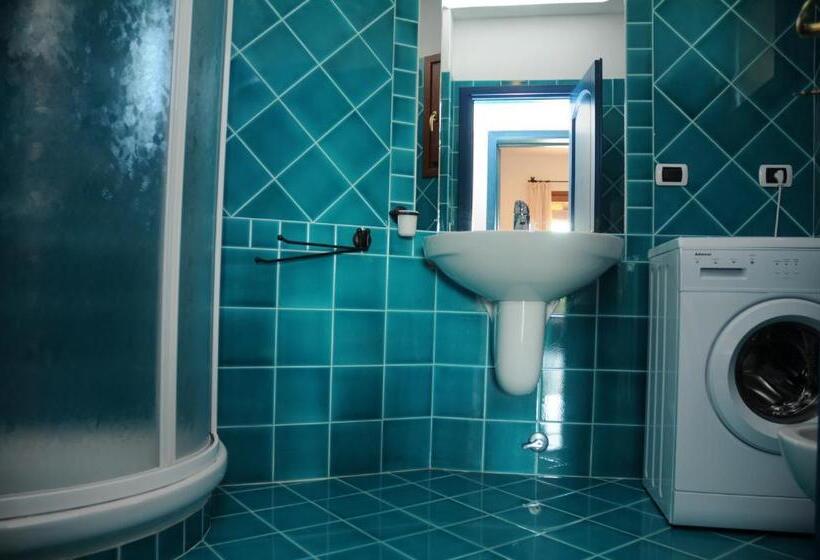 סטודיו סופריור, Il Borgo Di Punta Marana