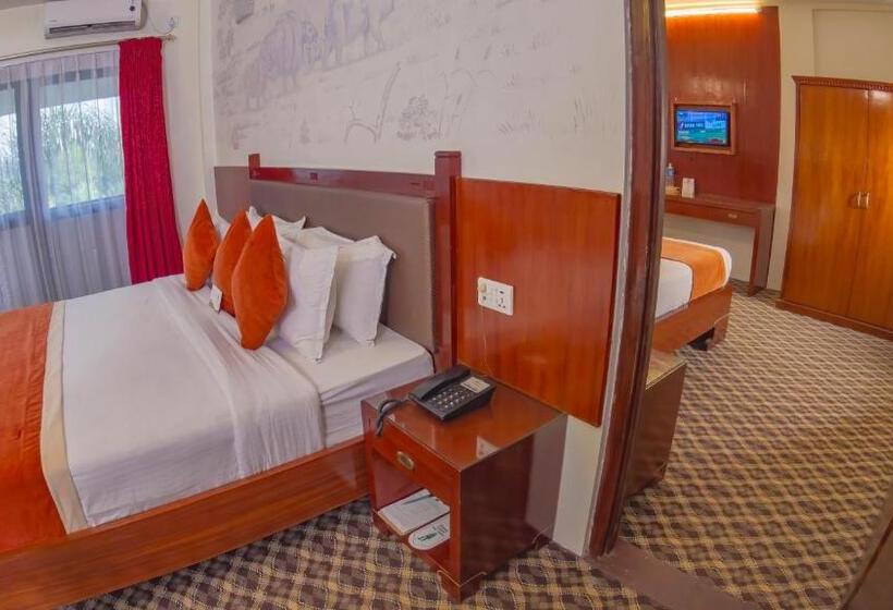 اتاق خانوادگی, Jungle Crown