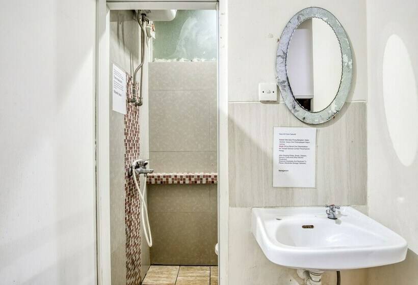 豪华房间, Koolkost Syariah @ Capsule Homestay Kedungdoro