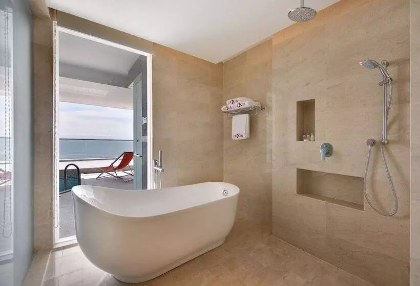 プレミアムスイート, Lexis Suites Penang