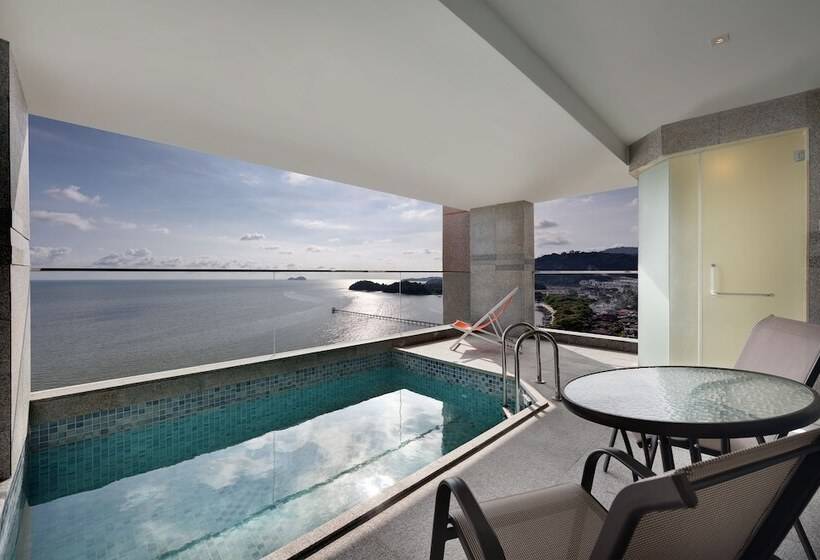 프리미엄 스위트, Lexis Suites Penang
