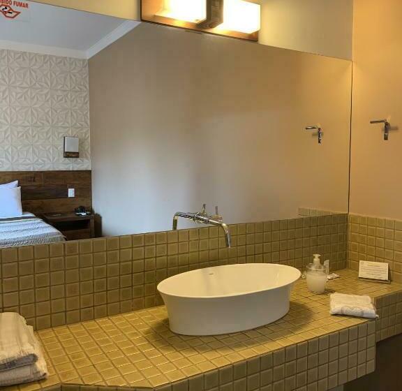 디럭스 룸, Pousada Santa Rita