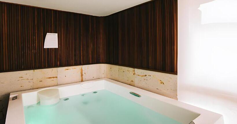 스탠다드 자쿠지 룸, Rural Quercus Tierra