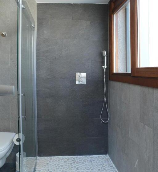 자쿠지 스위트, Rural Quercus Tierra