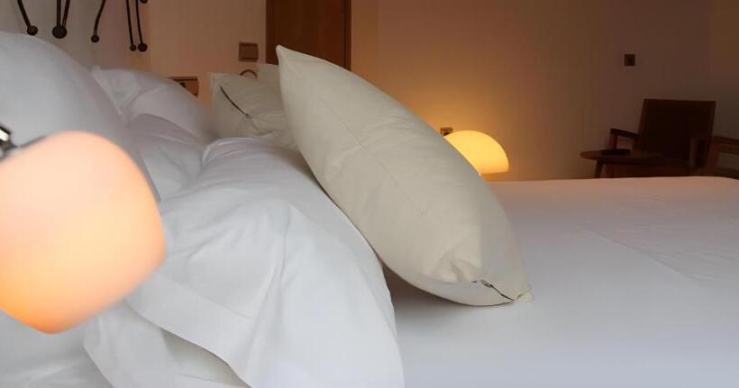 자쿠지 스위트, Rural Quercus Tierra