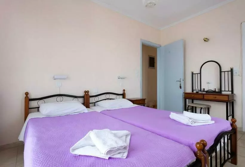 Chambre Standard, Stelios