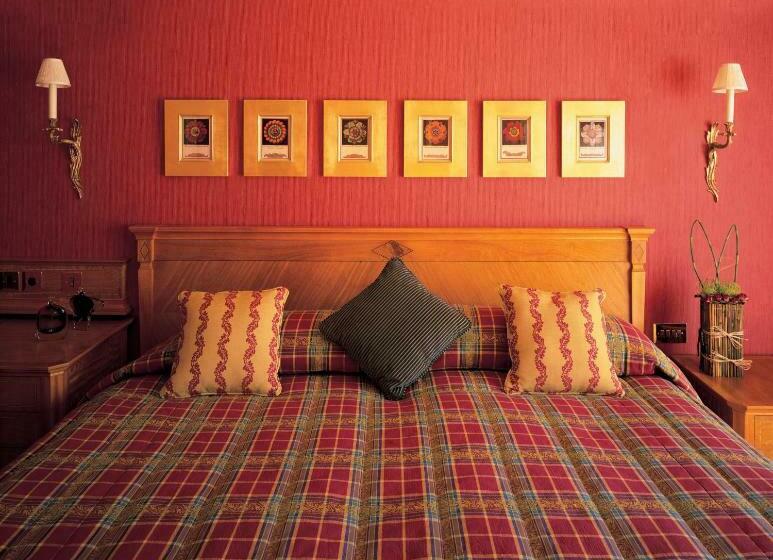 Deluxe Suite, The Celtic Manor Resort