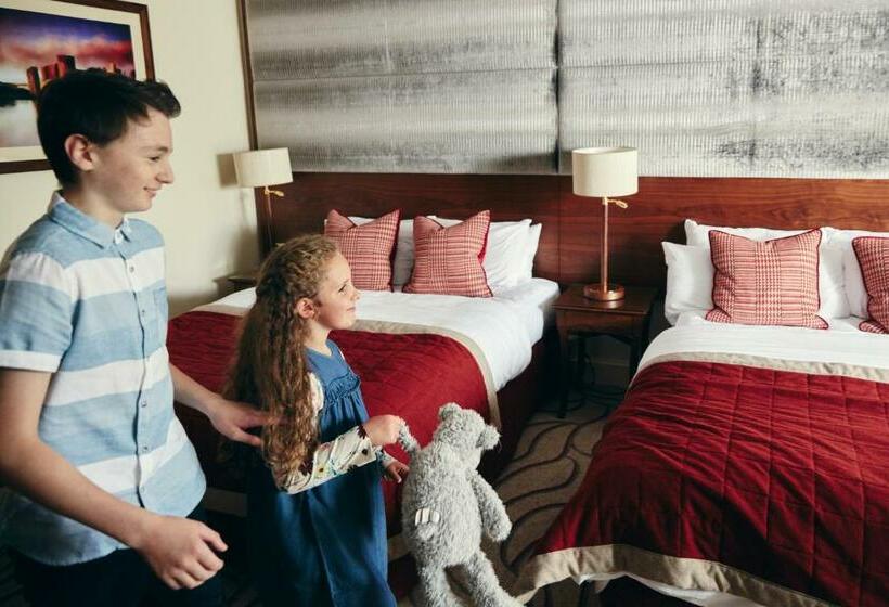 Deluxe Family Room, The Celtic Manor Resort