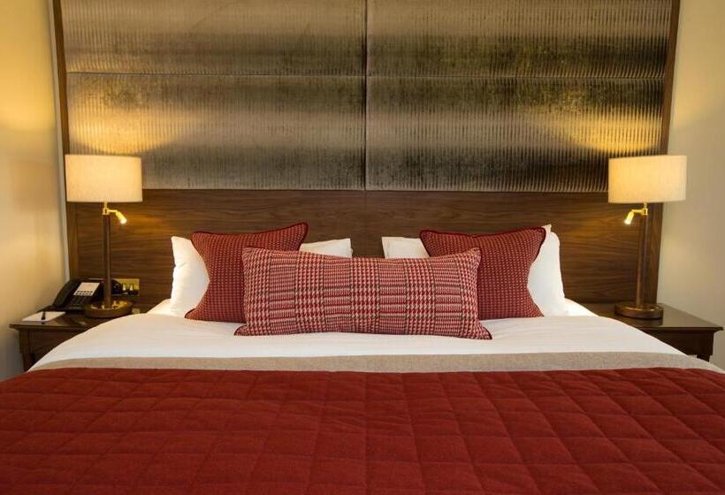 Deluxe Room with Balcony, The Celtic Manor Resort