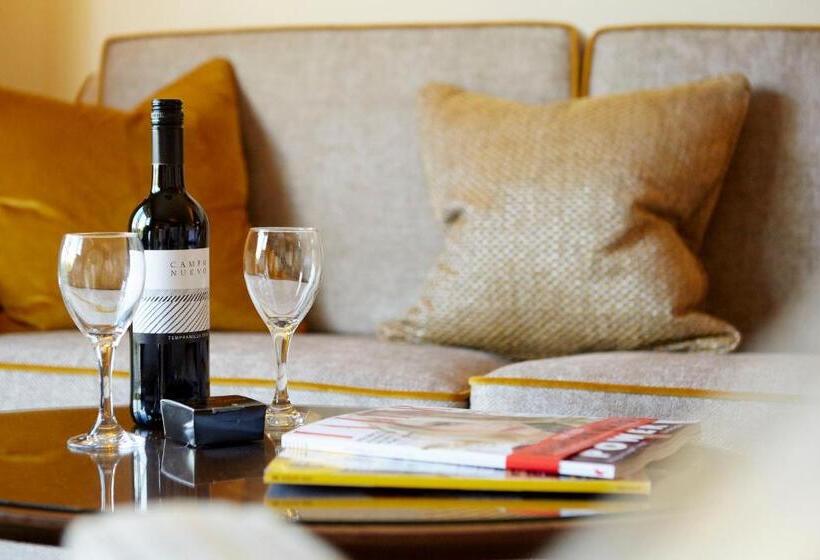 Standard Room King Size Bed, The Celtic Manor Resort