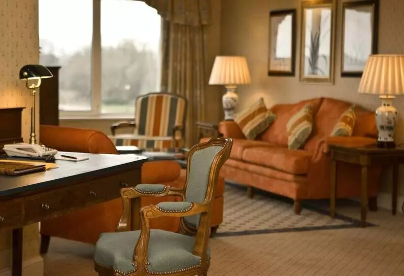 سوییت لوکس, The Celtic Manor Resort