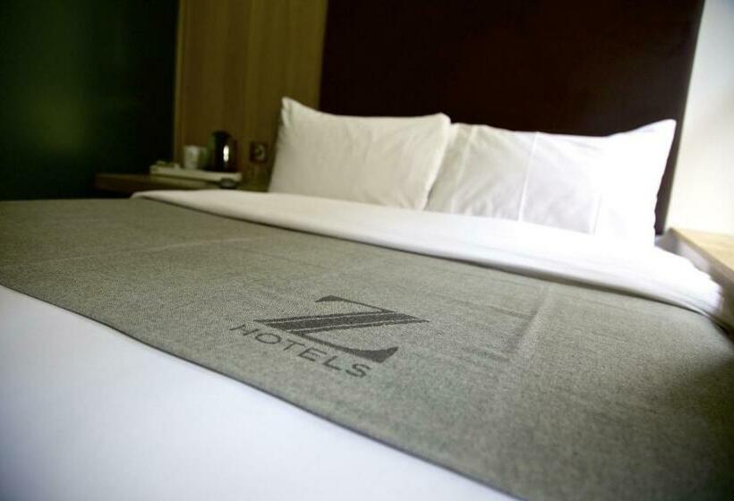 Standard Room, The Z Hotel Shoreditch