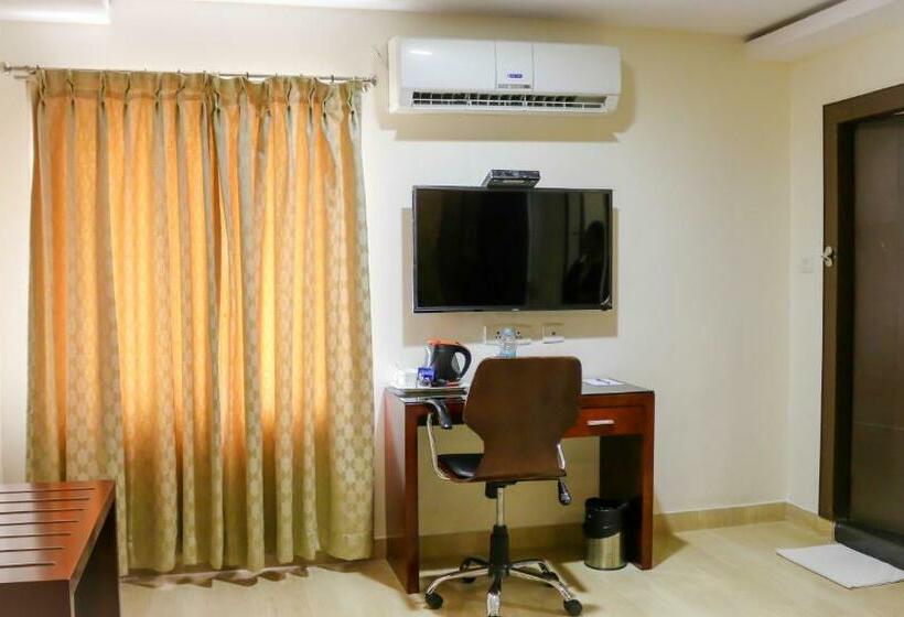 스위트 킹사이즈 침대, Winsar Park