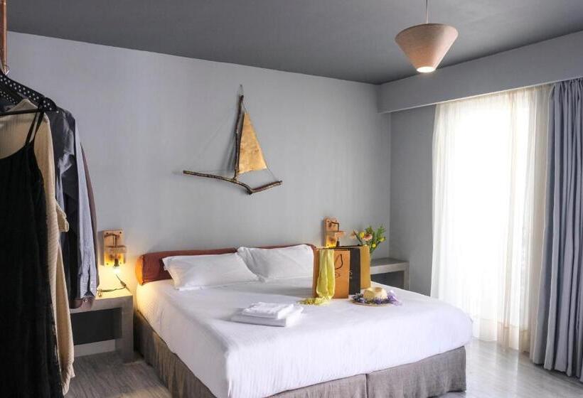 شقة غرفة واحدة, Lotus Center