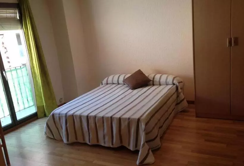 اتاق استاندارد, Sm Apartments