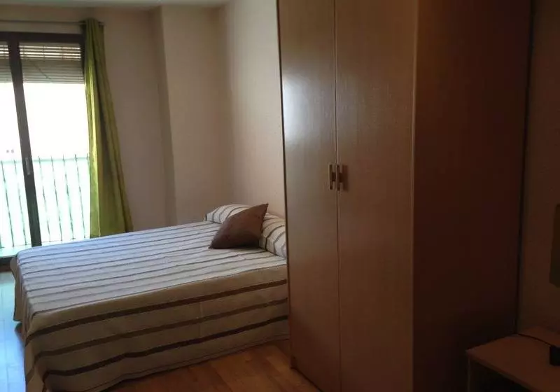 آپارتمان 1 خوابه, Sm Apartments