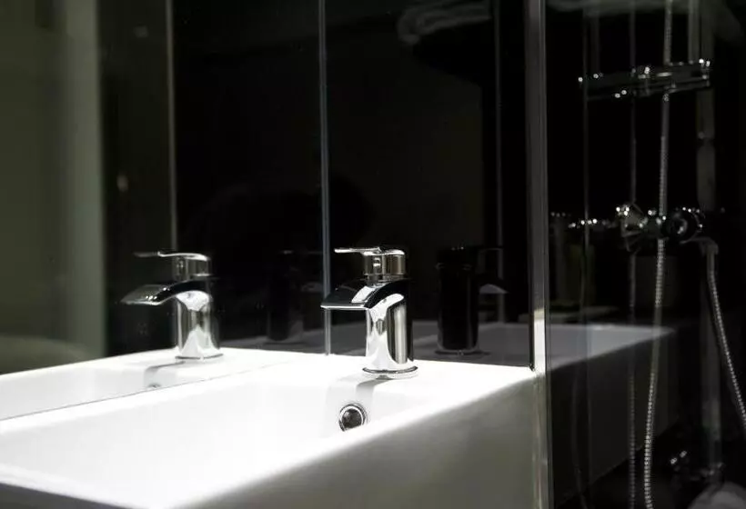 Perhehuone, The Z Hotel Shoreditch