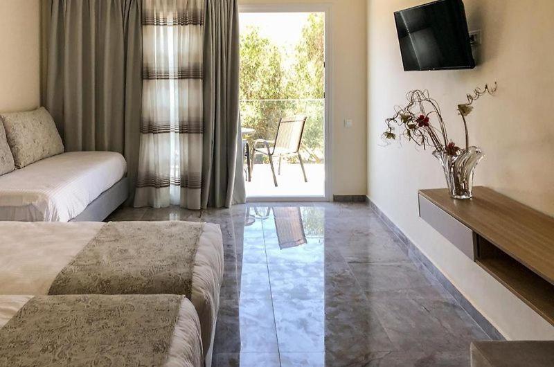 Трехместный Номер Superior, Athina