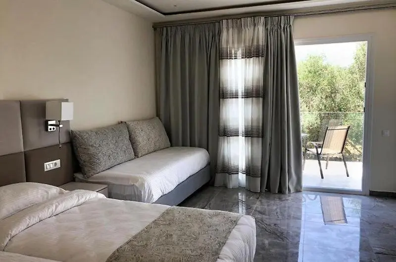 Superior Kolmen Hengen Huone, Athina