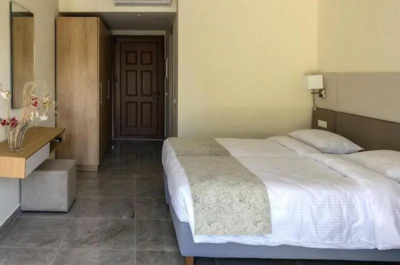 Superior Kolmen Hengen Huone Merinäkymä, Athina