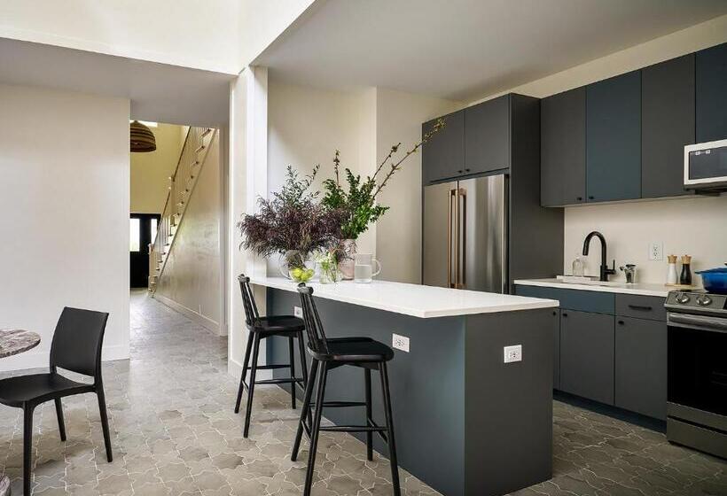 Люкс Кровать Кинг, The Neighborhood Hotel New Buffalo