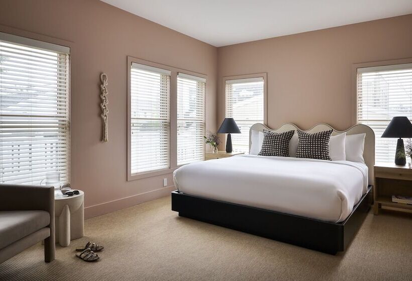 Номер Стандарт, The Neighborhood Hotel New Buffalo