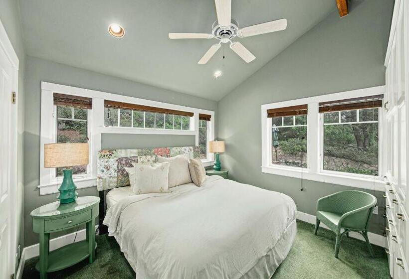 Пентхаус, Orchard Hill