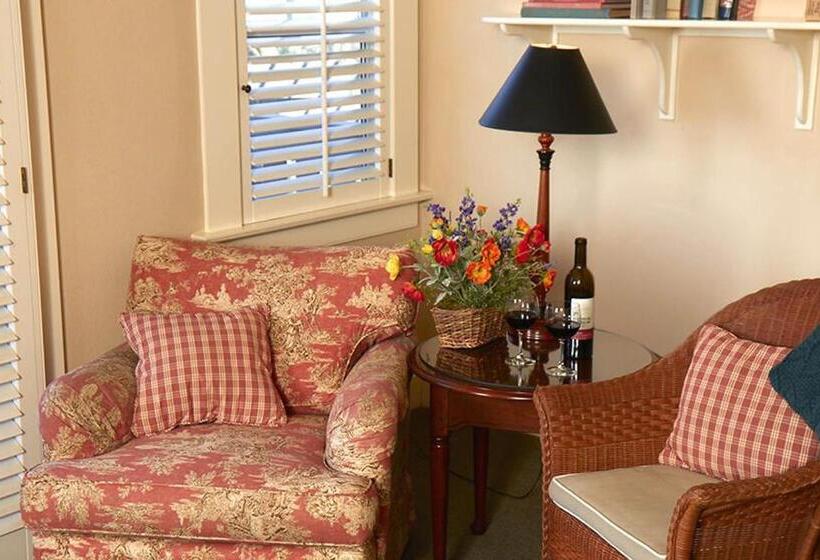 Номер Стандарт, Orchard Hill