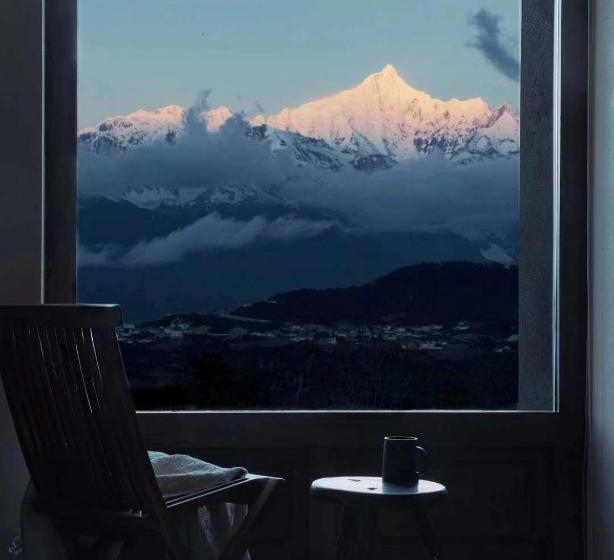 豪华房间, Sunyata Hotel. Deqin Meili