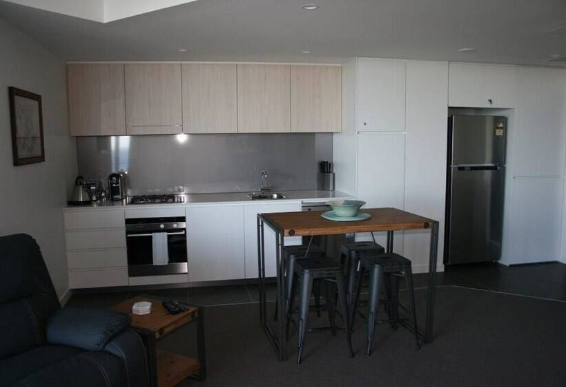 ２ベッドルームのエクゼクティブアパートメント, Apartment On King Street