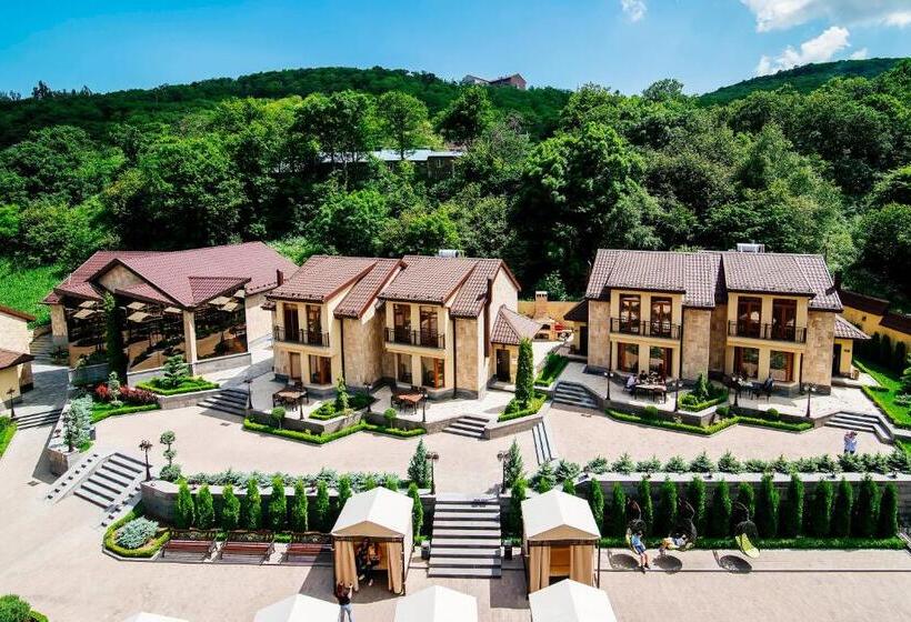 اتاق استاندارد یک نفره, Elegant Hotel & Resort