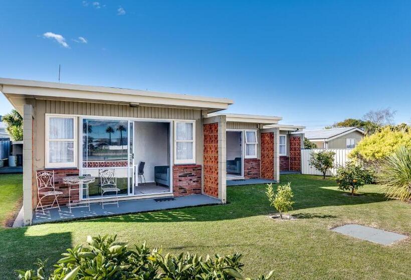 חדר סטנדרט נוף לגינה, Gardner Court Motel