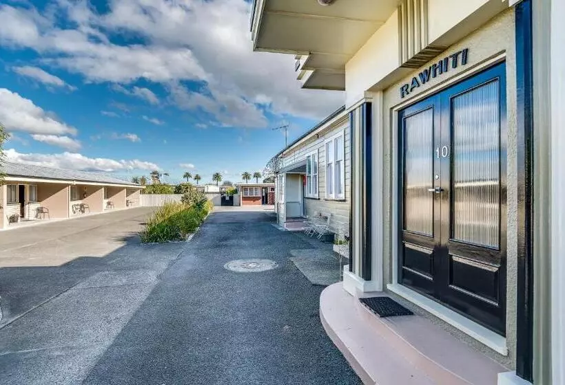 2ベッドルームアパートメント, Gardner Court Motel