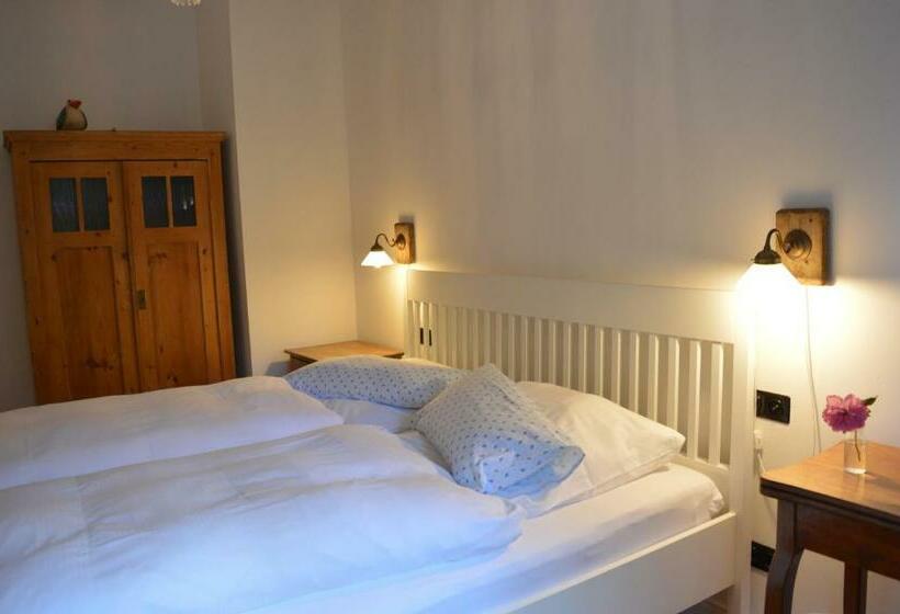 غرفة قياسية, Burger Fährhaus