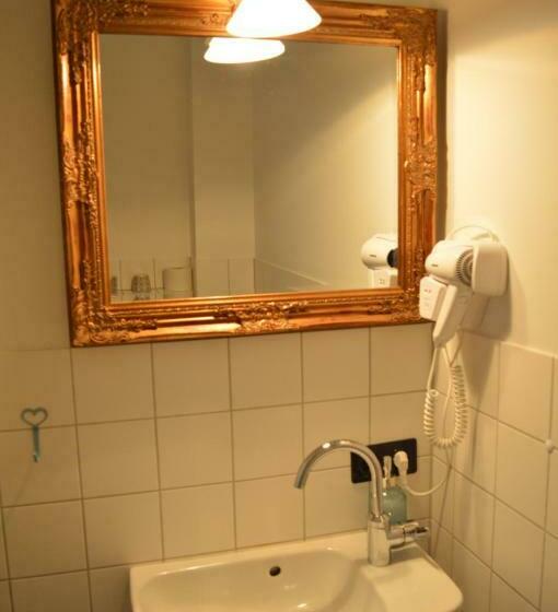 غرفة قياسية فردية, Burger Fährhaus