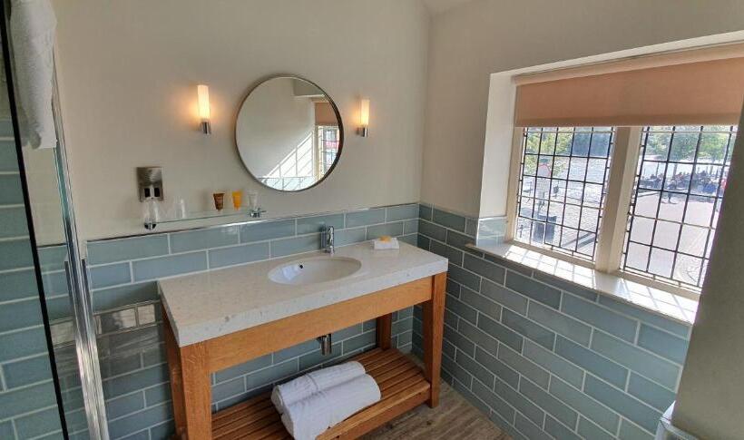 标准间, The Boathouse Inn & Riverside Rooms