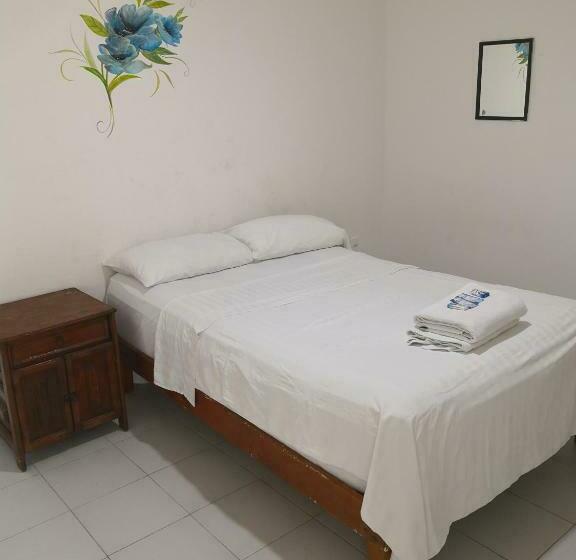 اتاق استاندارد, Hostel Punta Sam